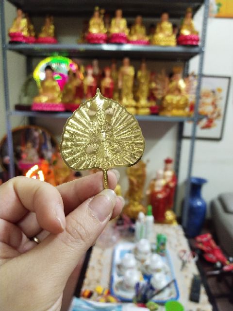 Lá bồ đề đồng Phật - Quán Âm bồ tát mạ vàng