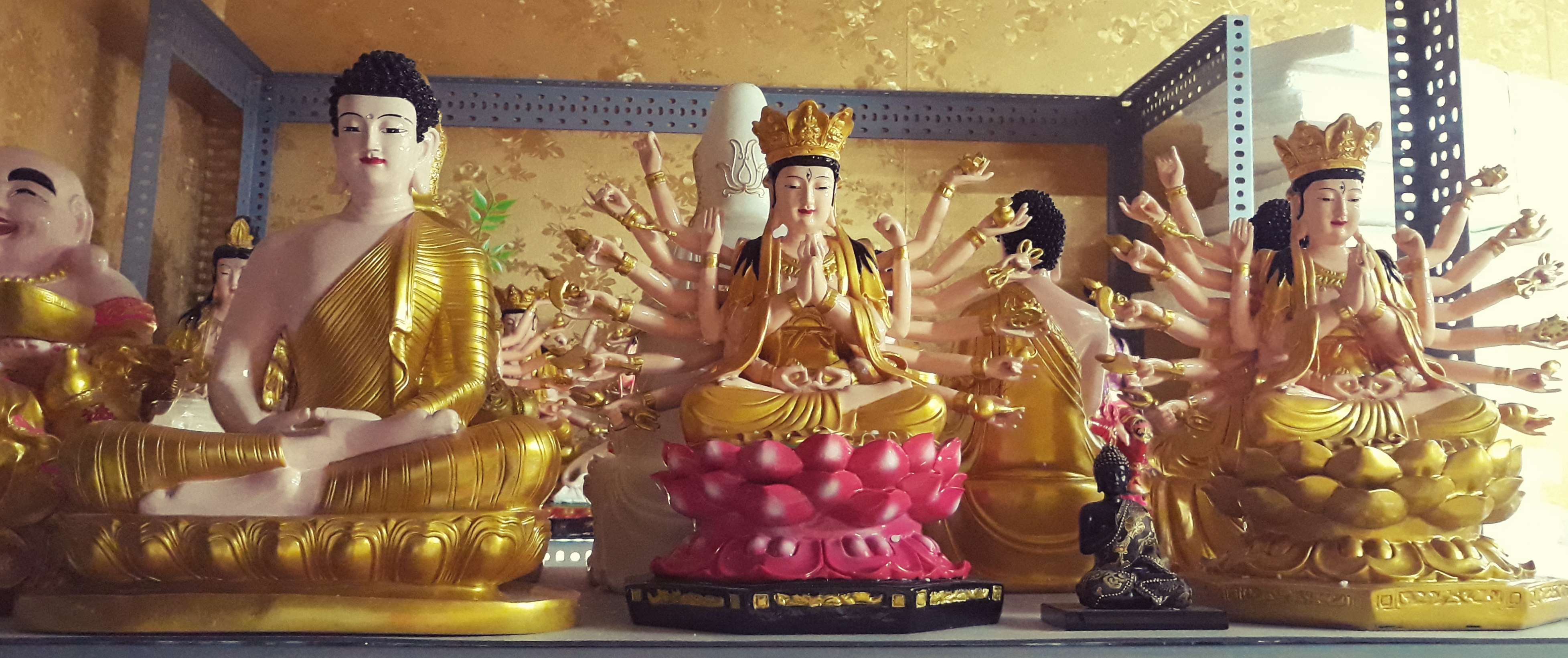 Phật mẫu Chuẩn Đề 40cm