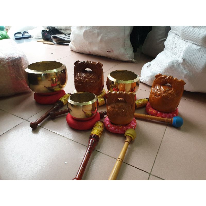 Combo bộ chuông VN tặng dùi gấm Huế, mõ rồng mít lõi tặng bọc cao su đk 9cm đến14cm